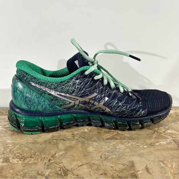 Women’s Asics Gel Quantum 360 Size 7 1/2 - Picture 8 of 11